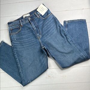 Abercrombie & Fitch The Ankle Straight Distressed Jeans Size 29 / 8
